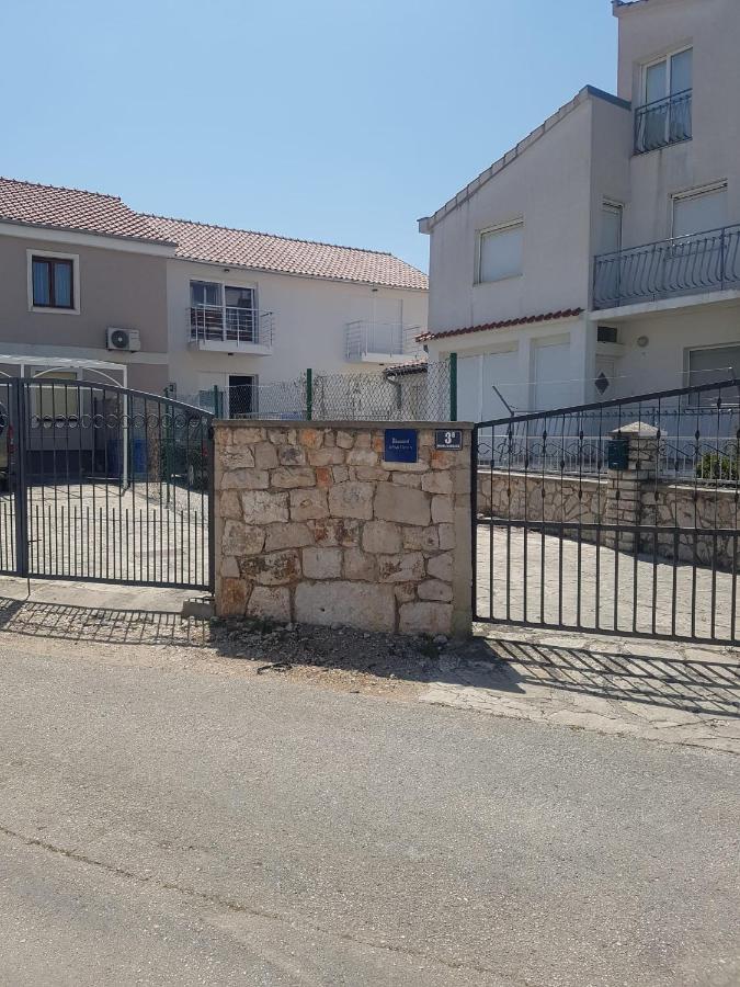 Tamaris Apartmán *